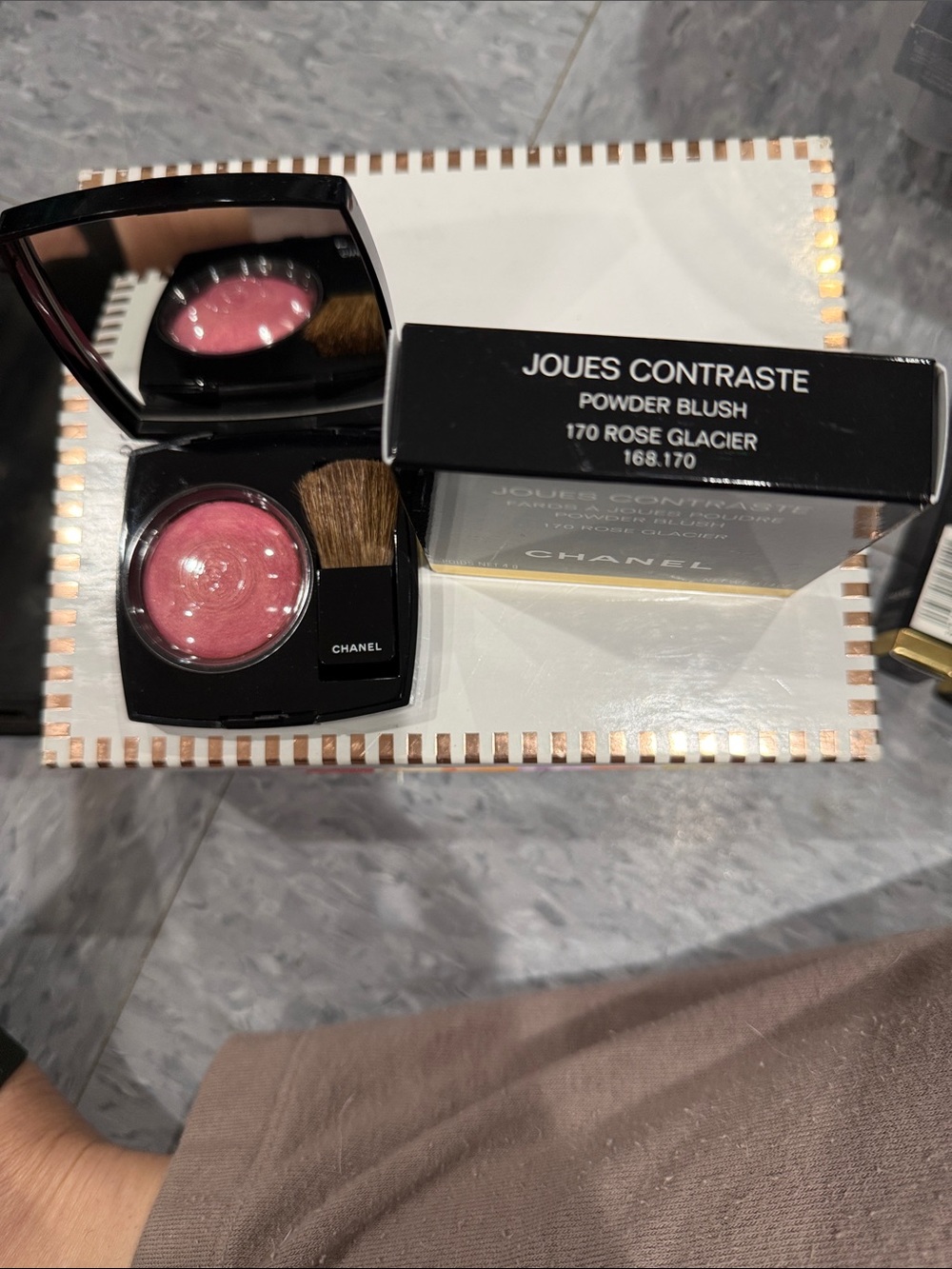 CHANEL Powder Blush Joues Contraste 170 Rose Glacier - Shimmering Pink